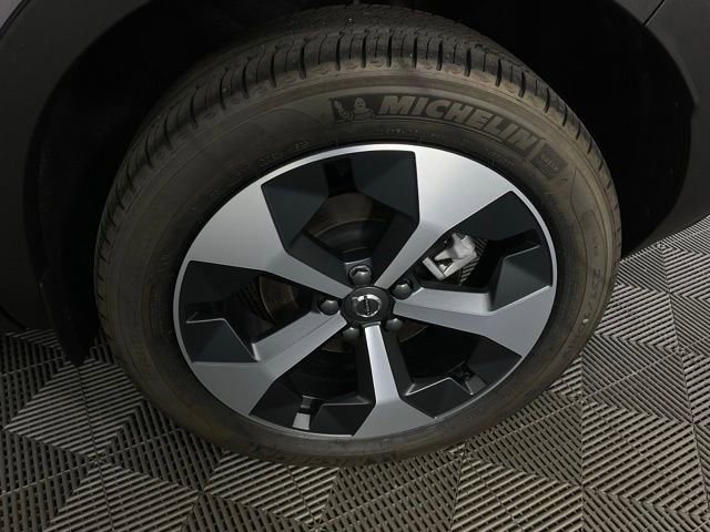 New 2026 Volvo XC40 B5 Plus w/ Protection Package Premier image 45