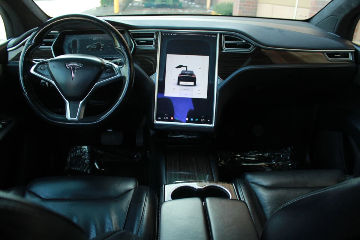 Used 2016 Tesla Model X 90D AWD/4WD image 19