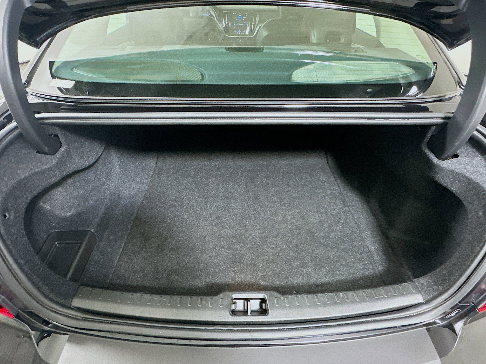 Used 2024 Volvo S60 B5 Core image 29