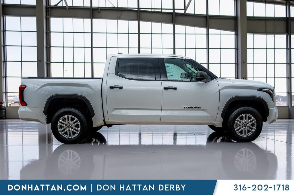 Used 2022 Toyota Tundra SR5 AWD/4WD image 30