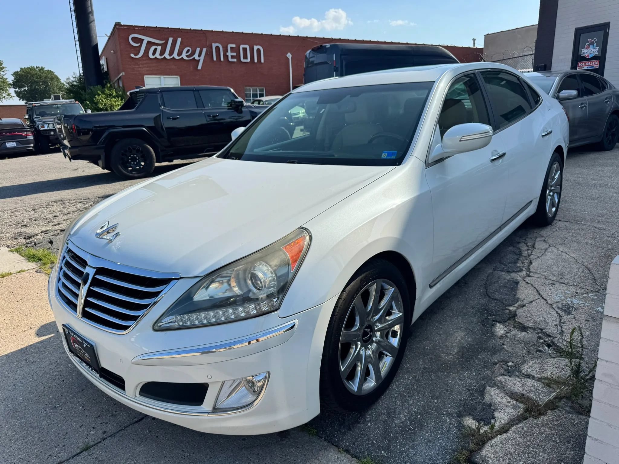 Used 2011 Hyundai Equus Ultimate RWD image 7