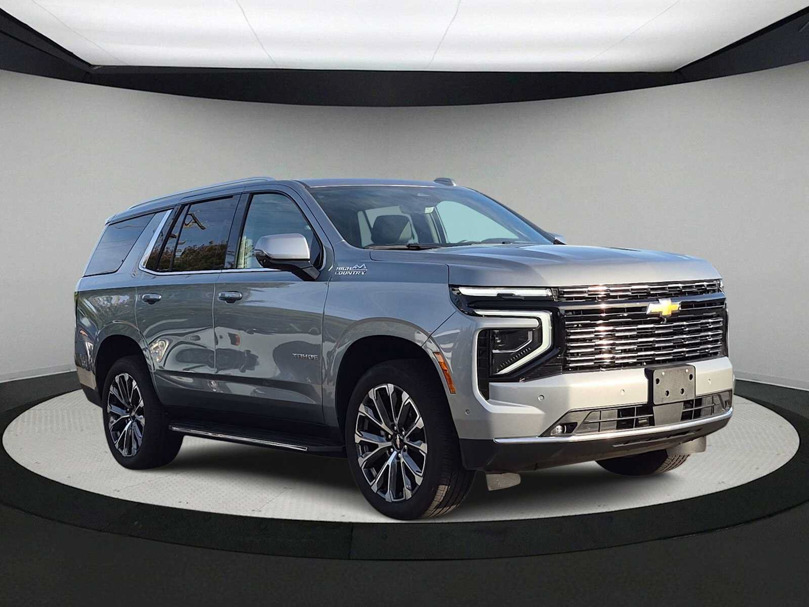 Used 2025 Chevrolet Tahoe High Country w/ Sun And Tow Package AWD/4WD image 2