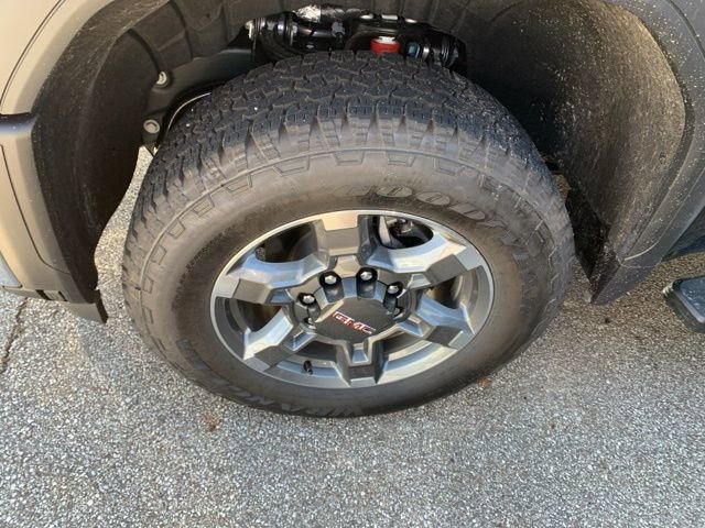 New 2026 GMC Sierra 2500 SLT w/ SLT Premium Package image 11