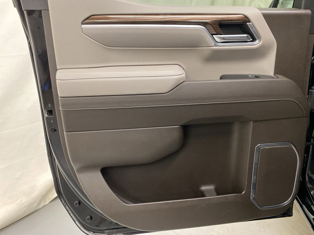 Used 2025 Chevrolet Silverado 1500 LT image 12