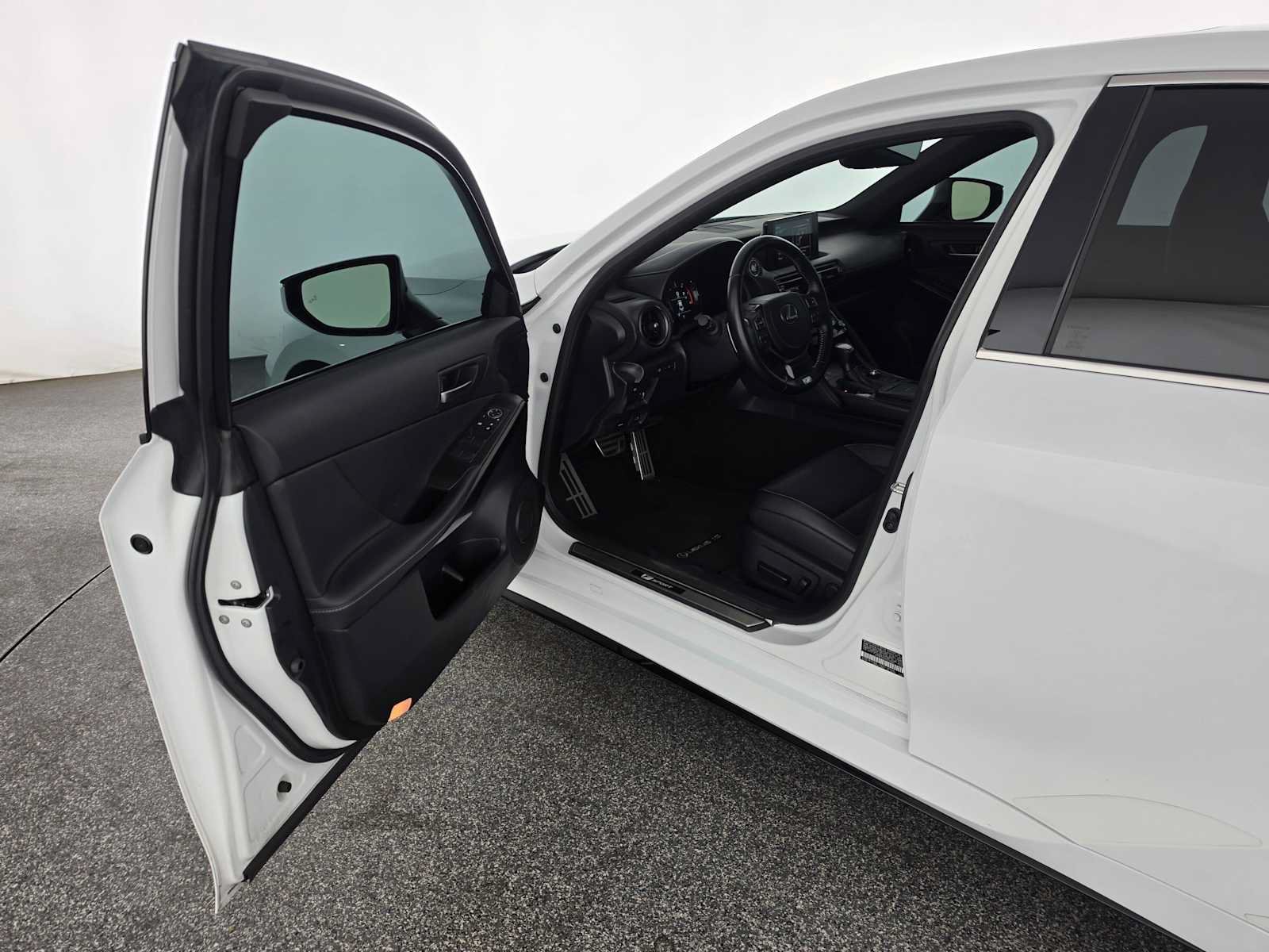 Used 2024 Lexus IS 350 F Sport RWD image 19