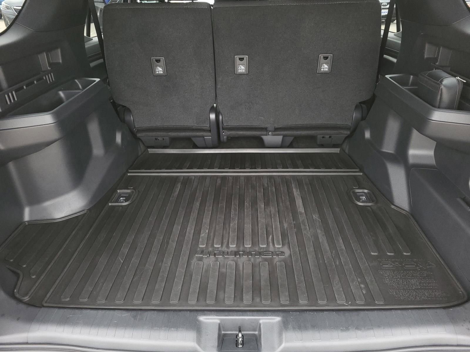 Used 2025 Toyota 4Runner SR5 RWD image 10