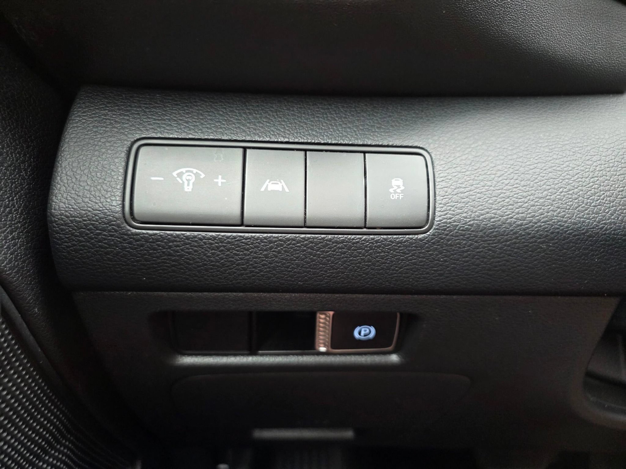 Used 2021 Hyundai Santa Fe SEL AWD/4WD image 22