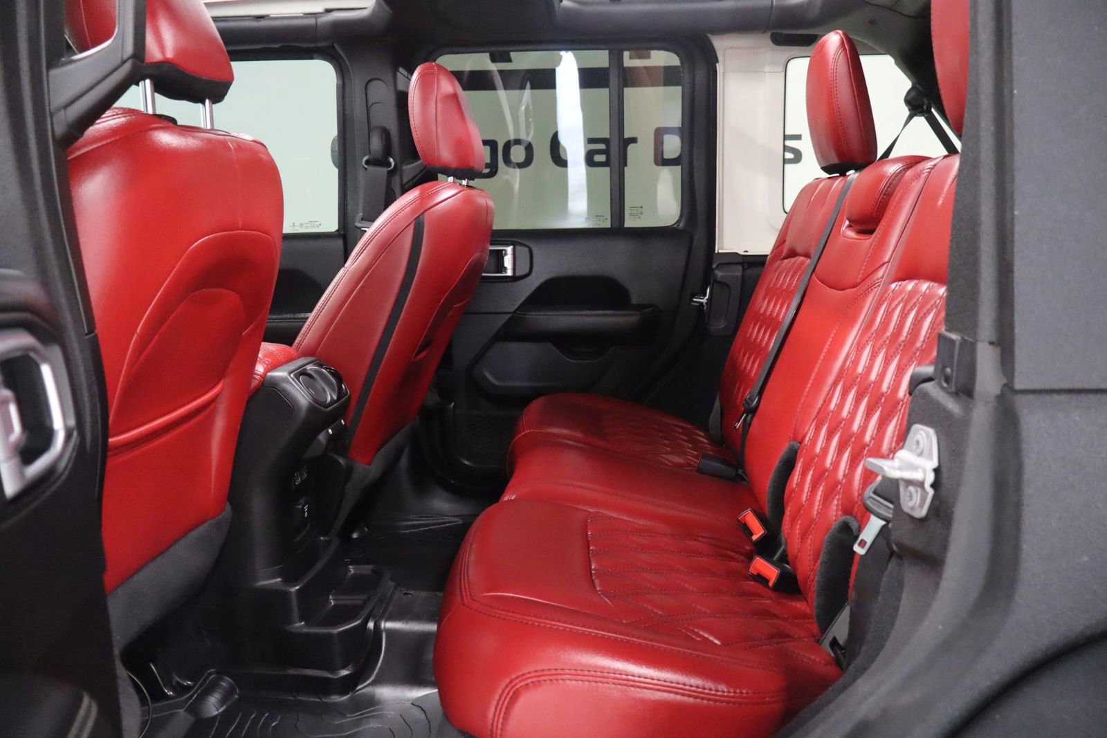 Used 2019 Jeep Wrangler Unlimited Sahara w/ Quick Order Package 24M Moab AWD/4WD image 22