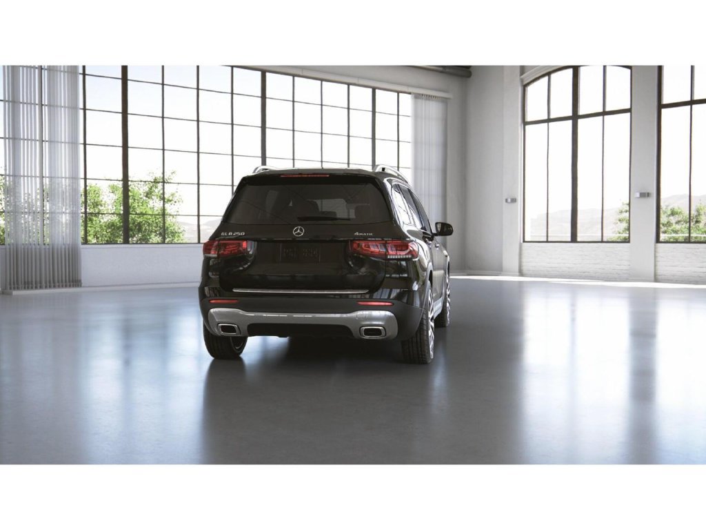 Used 2022 Mercedes-Benz GLB 250 4MATIC image 25