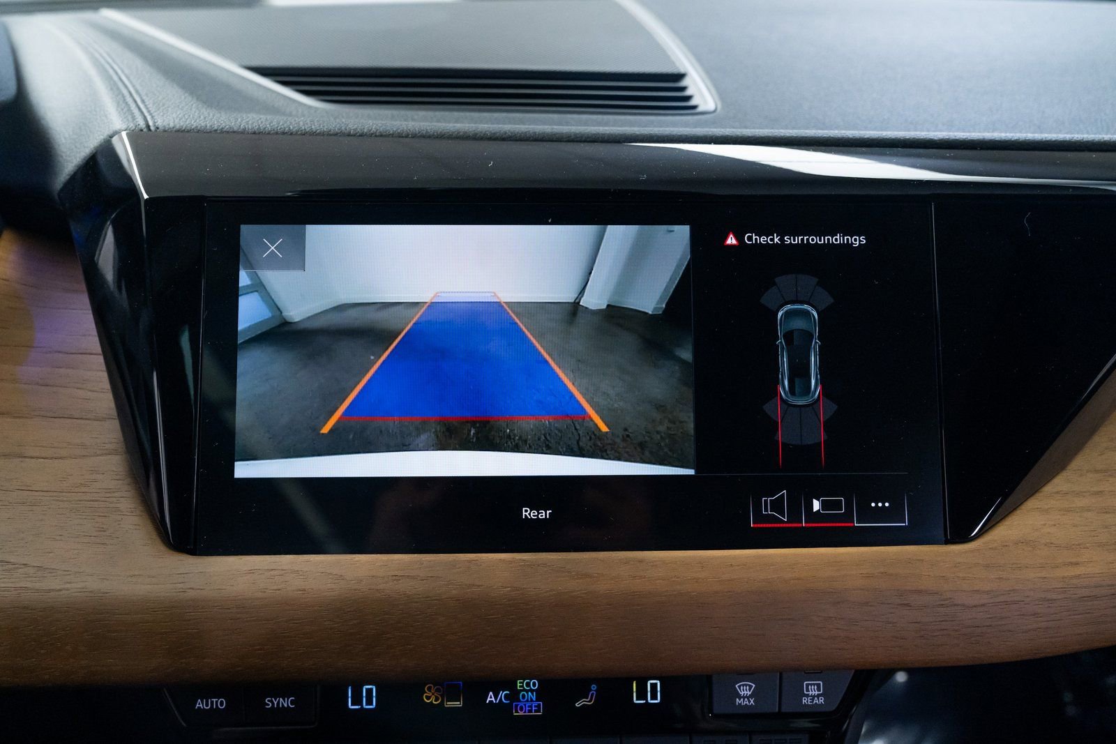 Used 2024 Audi e-tron GT Premium Plus AWD/4WD image 13