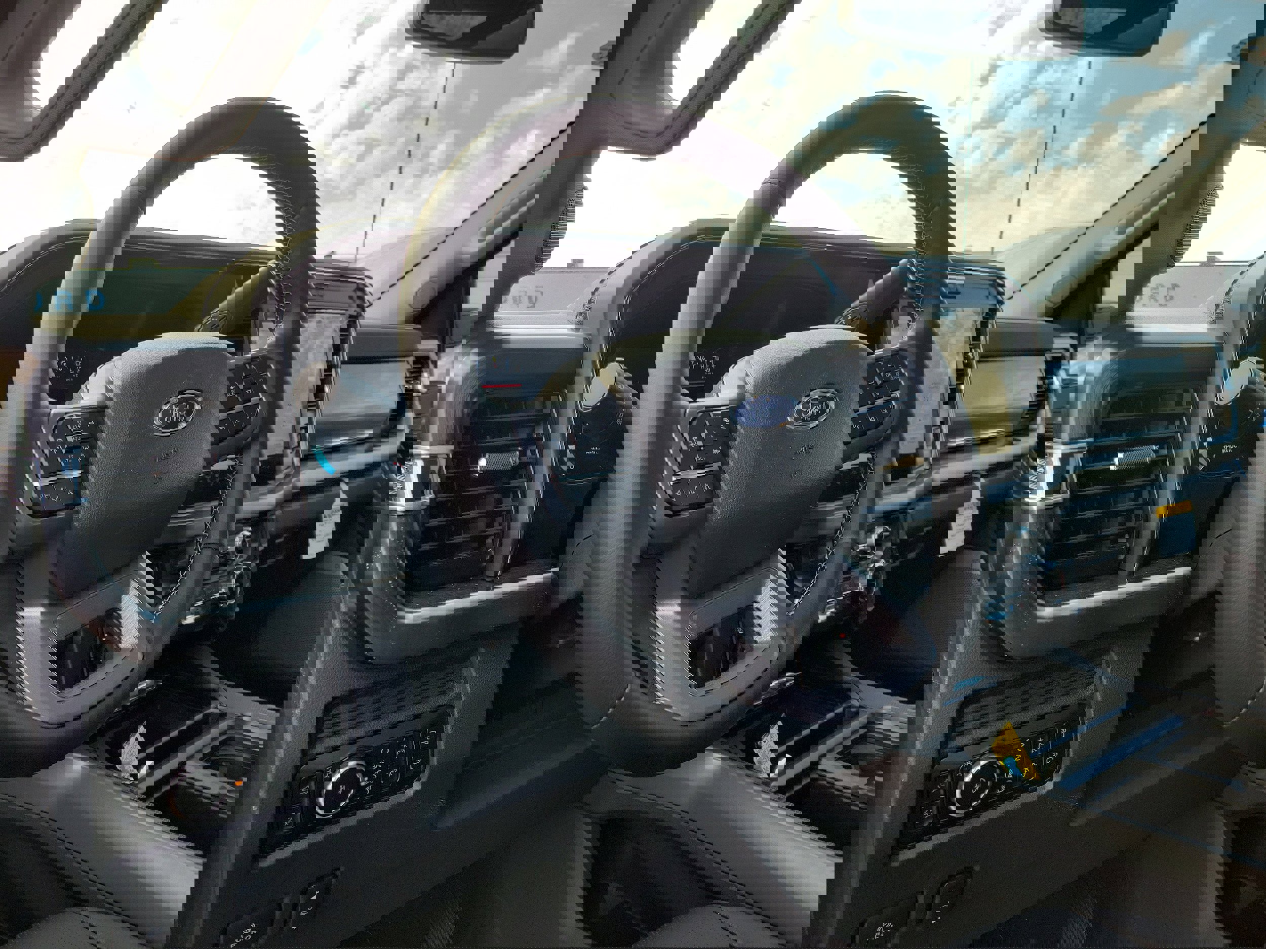 New 2026 Ford F250 Lariat w/ Tremor Off-Road Package image 21