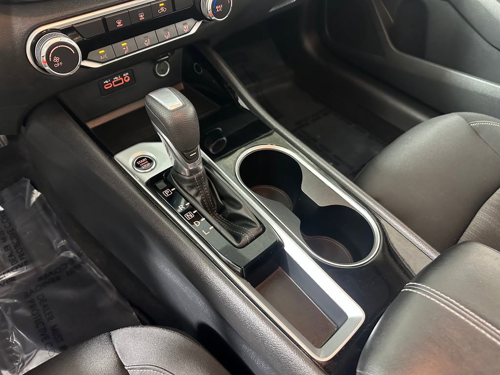 Used 2024 Nissan Altima 2.5 SV FWD image 32