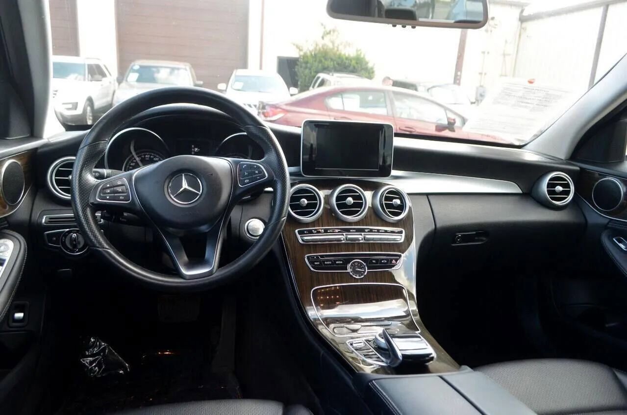 Used 2015 Mercedes-Benz C 300 Sedan image 49