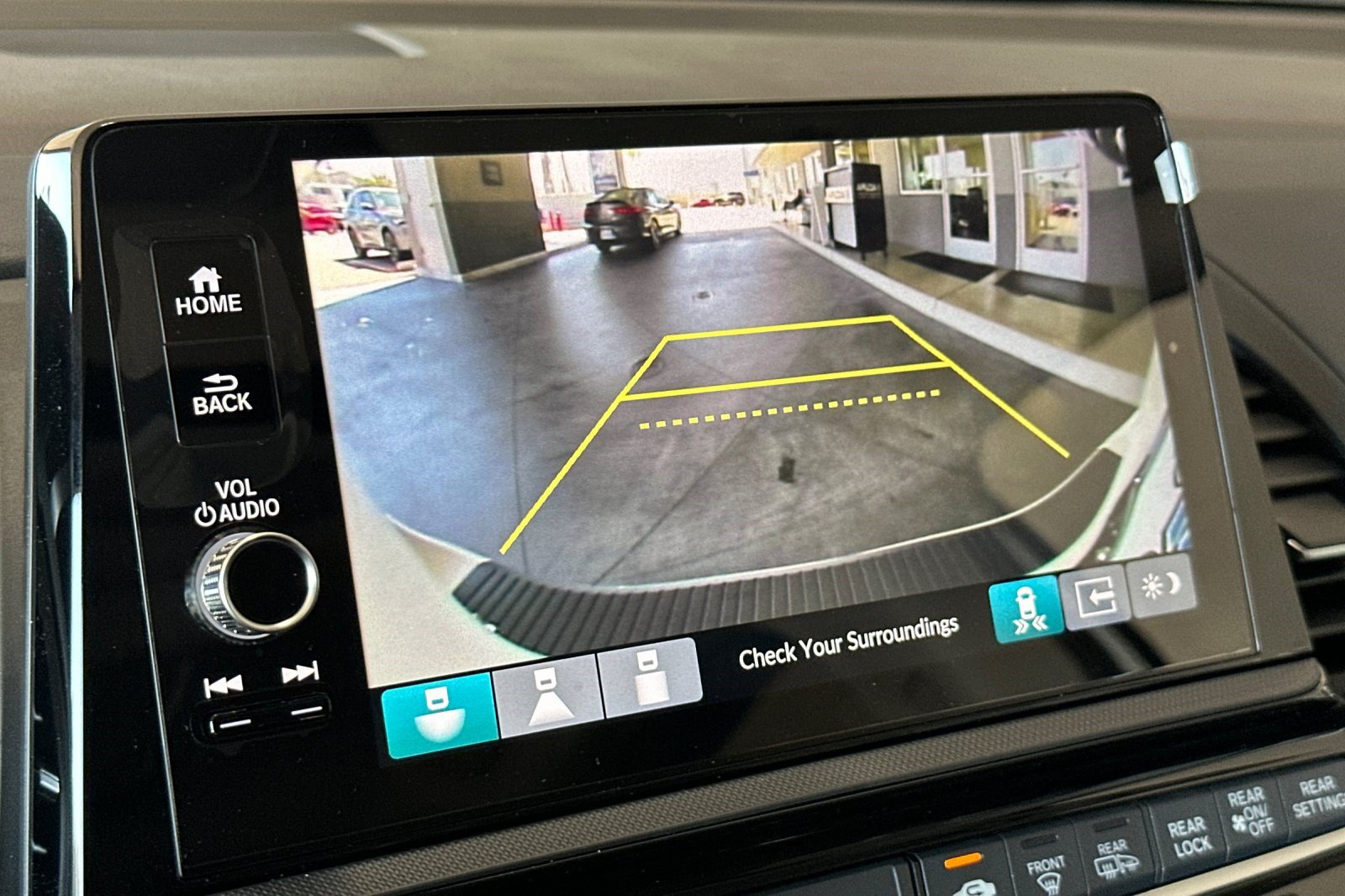 New 2026 Honda Odyssey Touring image 23