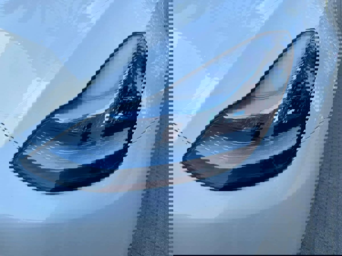 Used 2023 Tesla Model Y Long Range image 39