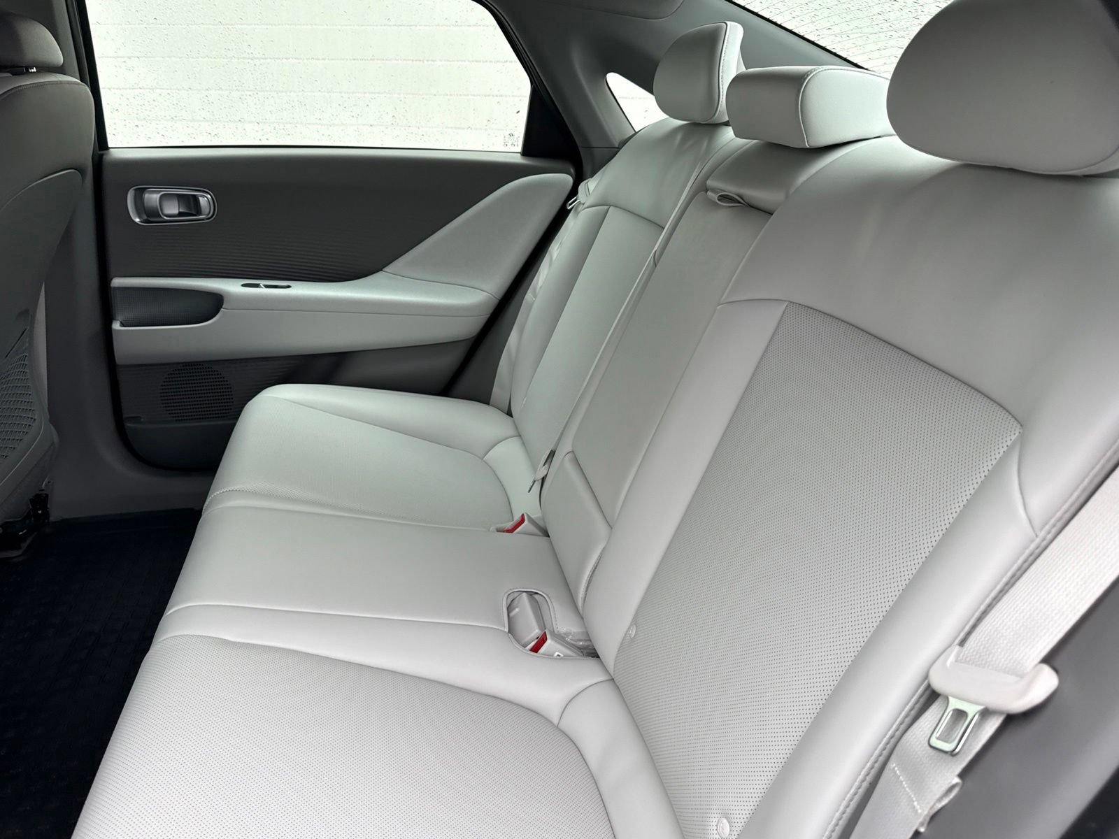 Certified 2024 Hyundai Ioniq 6 SEL RWD image 16