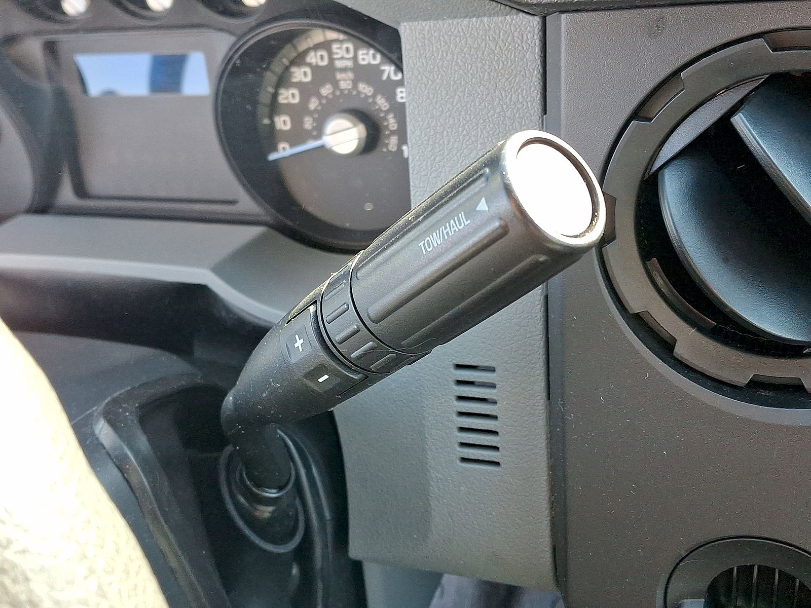 Used 2019 Ford F650 2WD Regular Cab Super Duty image 12