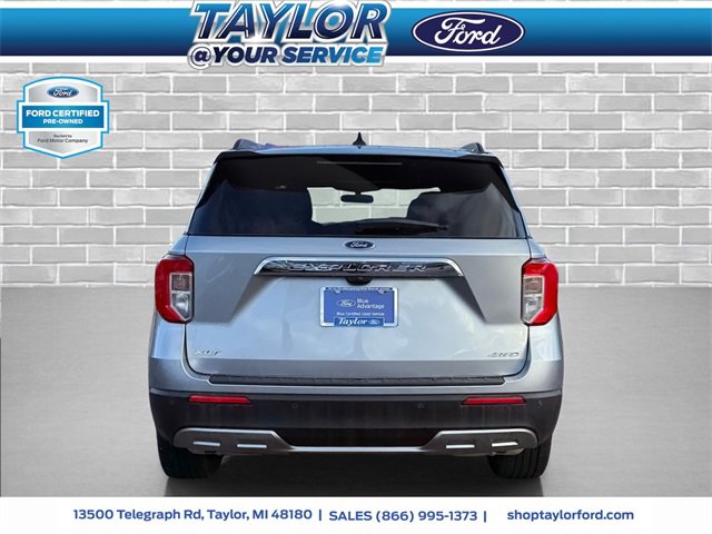 Certified 2023 Ford Explorer XLT w/ Equipment Group 202A image 4