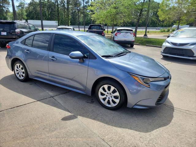 Certified 2025 Toyota Corolla LE image 9