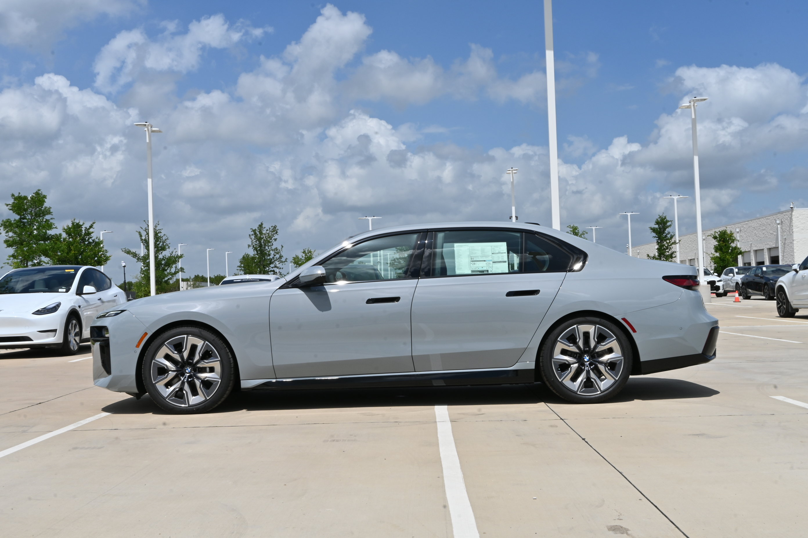 Used 2026 BMW 740i RWD image 5
