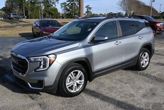 Used 2023 GMC Terrain SLE w/ Driver Convenience Package