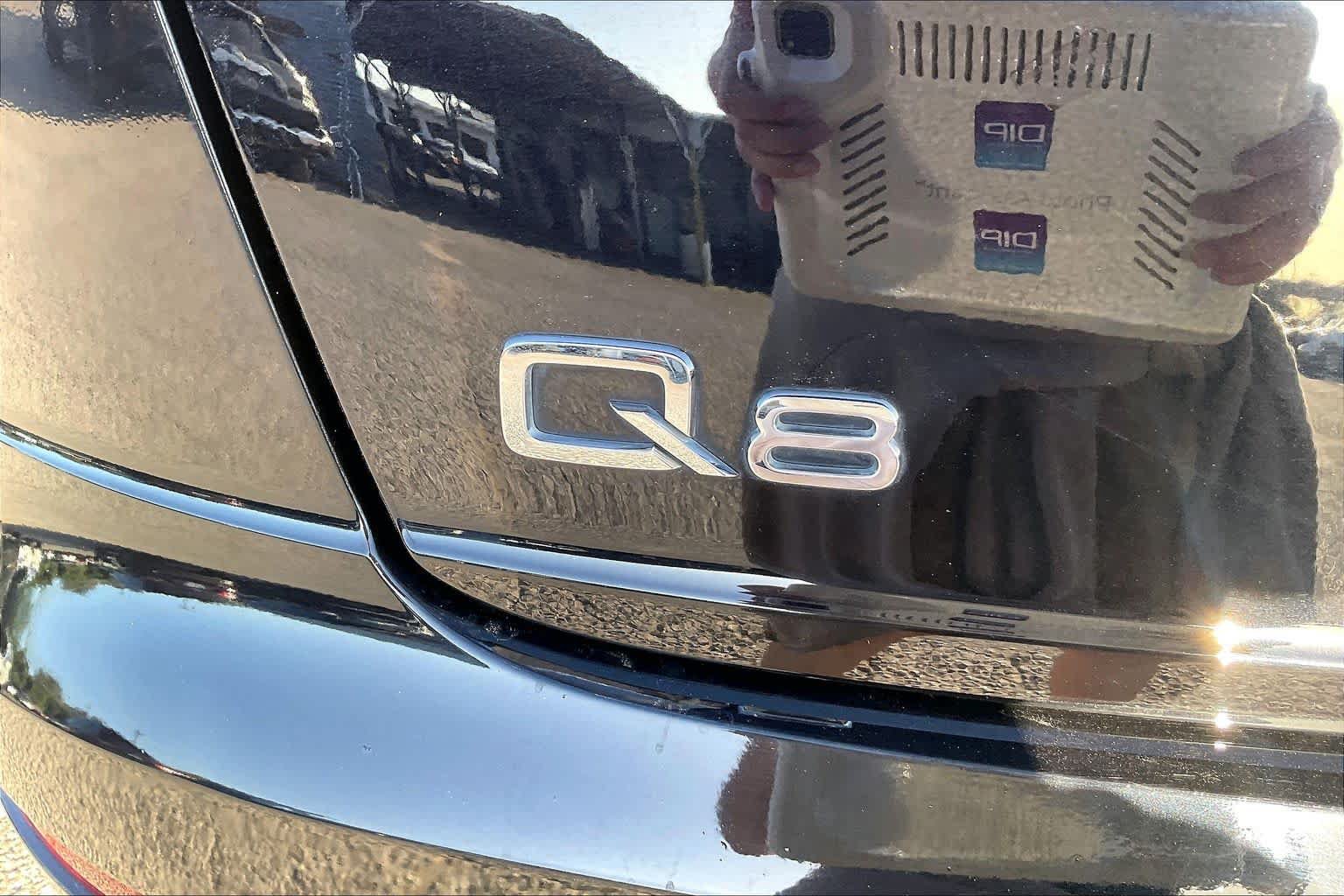 Used 2019 Audi Q8 Premium Plus w/ Premium Plus AWD/4WD image 31