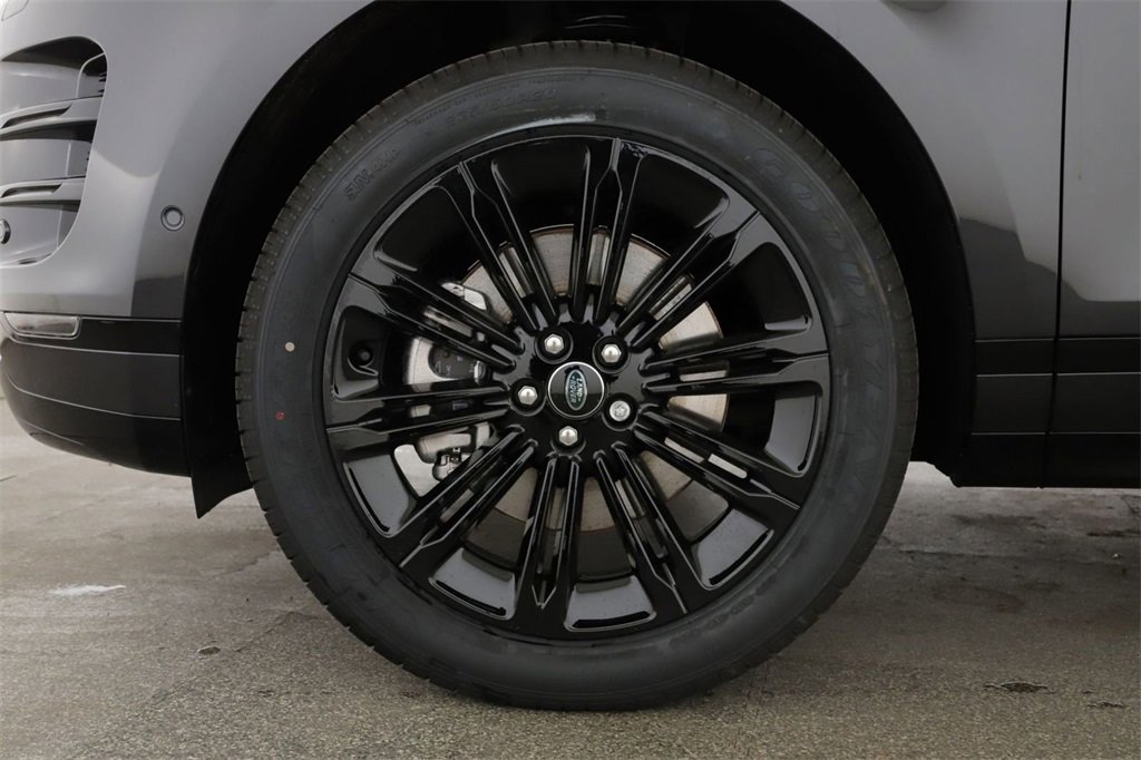 New 2024 Land Rover Range Rover Evoque Dynamic SE image 26