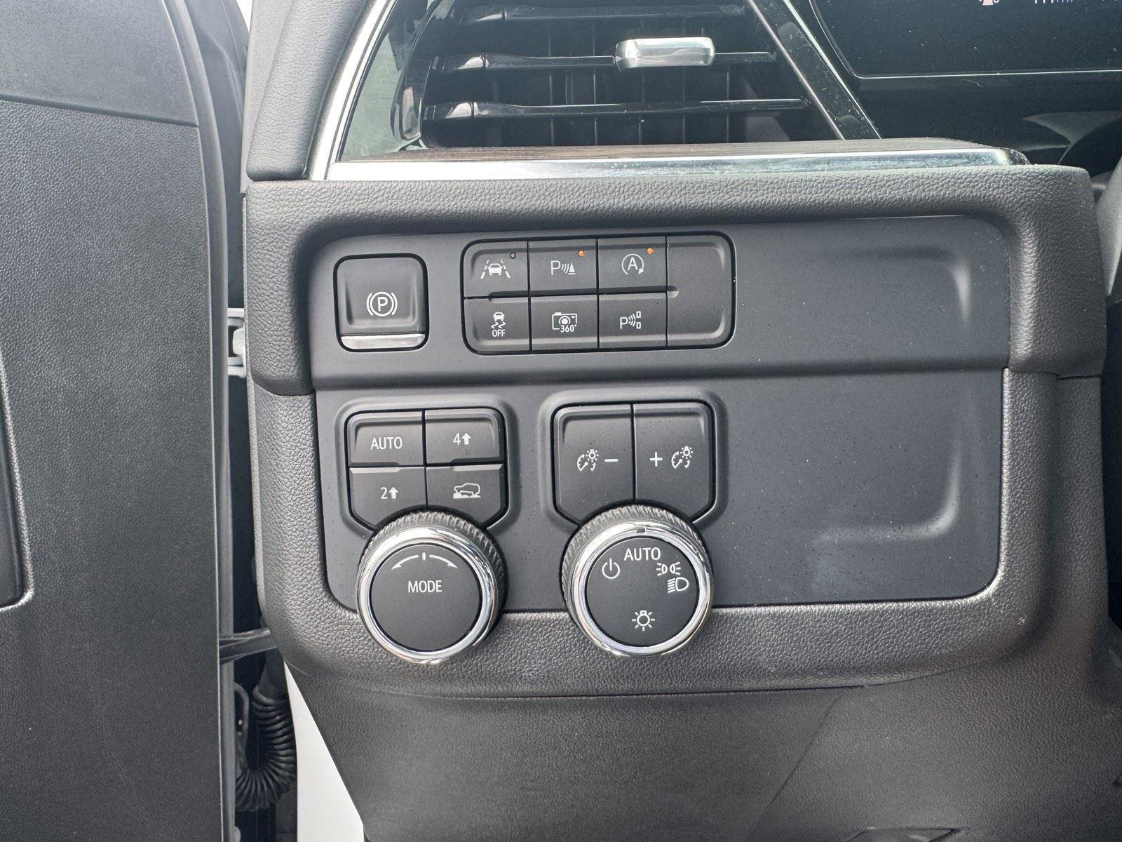 Used 2025 Chevrolet Tahoe LT AWD/4WD image 22