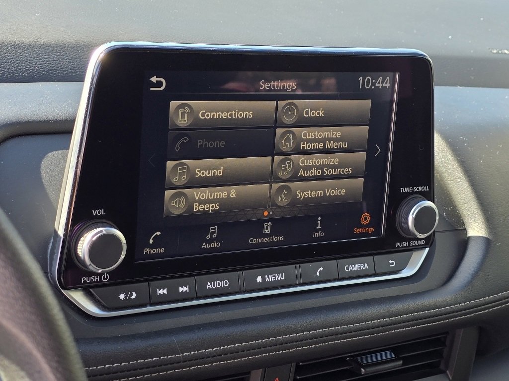 Used 2024 Nissan Rogue S image 21