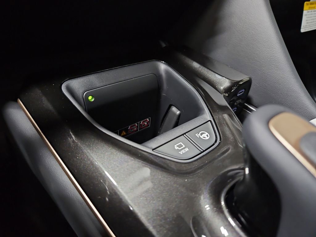 New 2026 Toyota Crown Platinum image 22