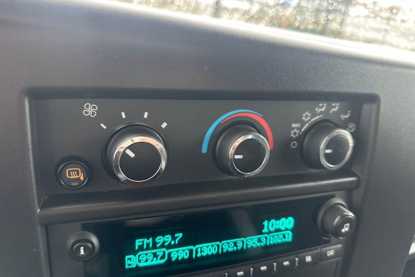 Used 2024 GMC Savana 2500 w/ Driver Convenience Package image 25