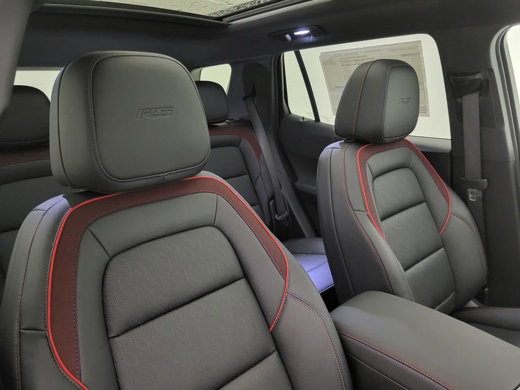 New 2026 Chevrolet Equinox RS w/ Convenience Package III FWD image 41