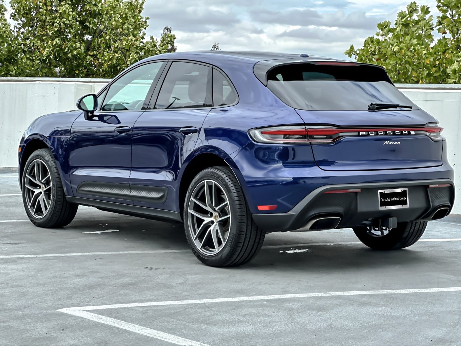 Certified 2026 Porsche Macan AWD/4WD image 7