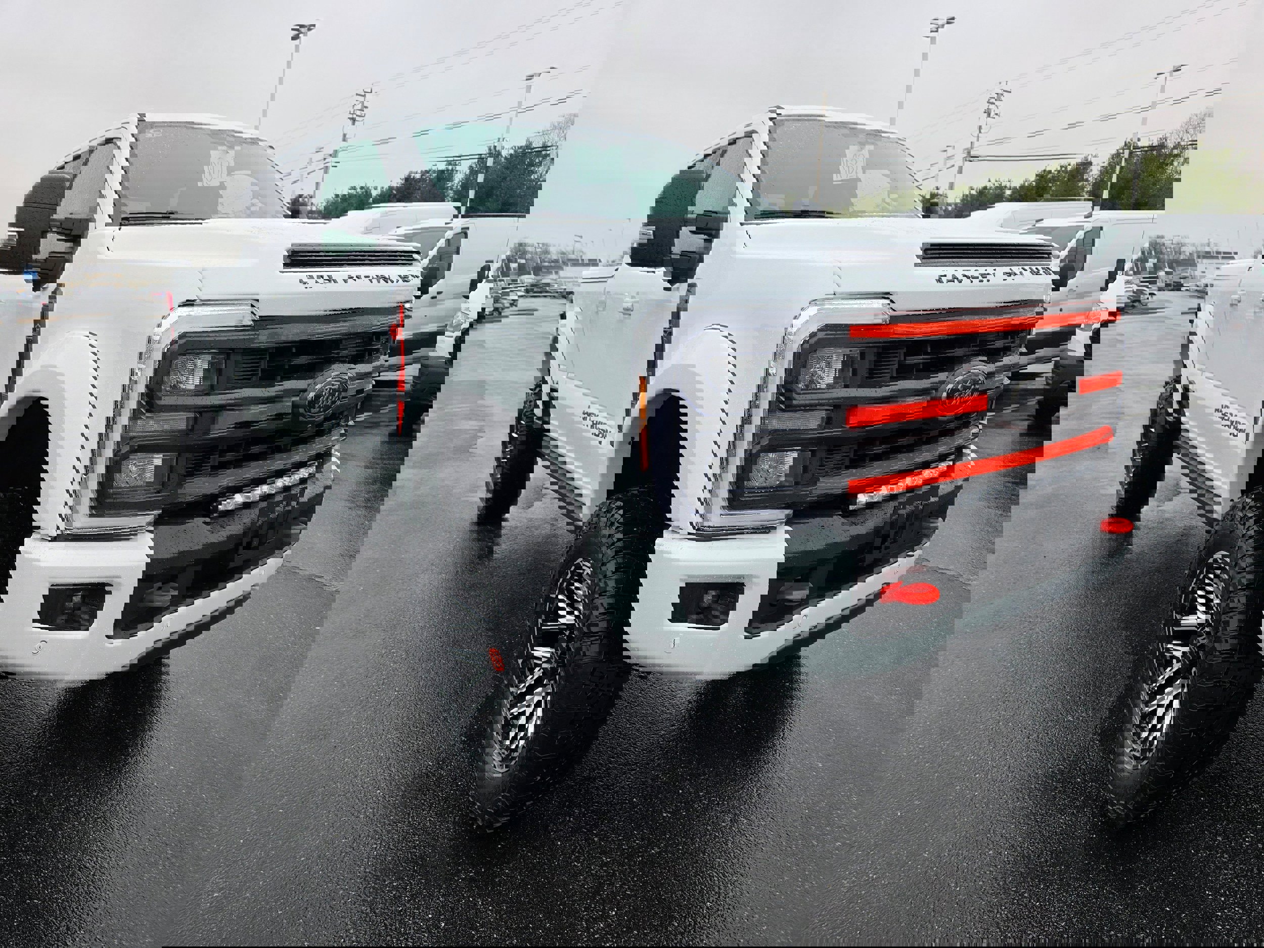 New 2026 Ford F250 Lariat w/ Black Appearance Package image 7