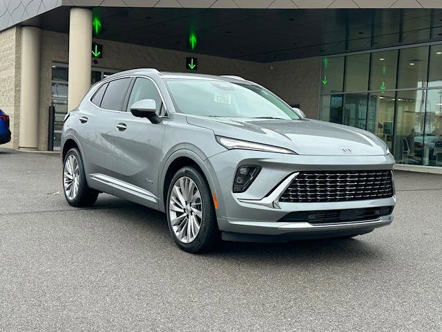 Used 2025 Buick Envision Avenir image 16