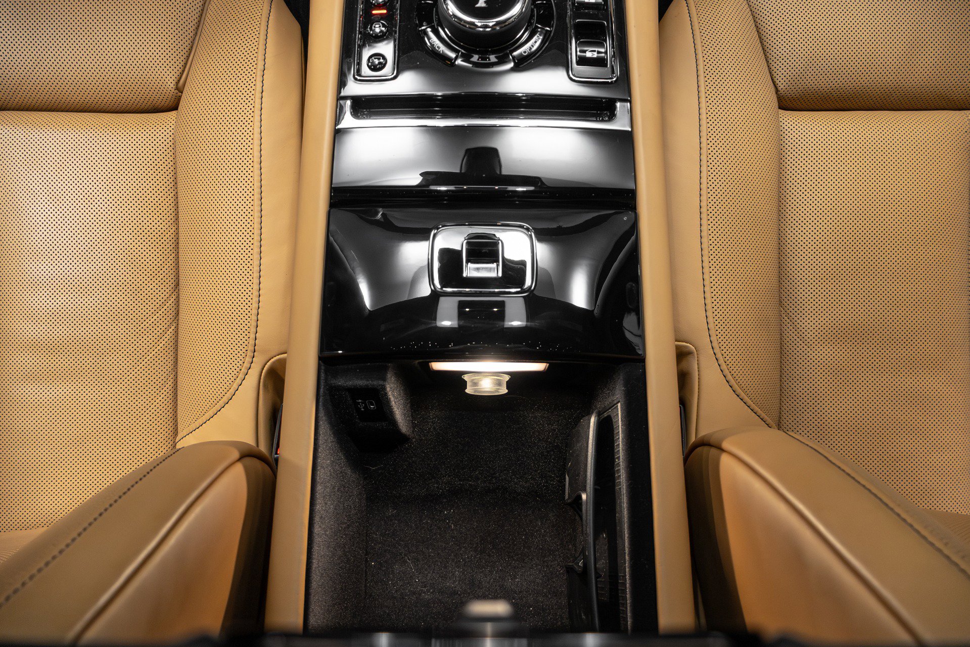 Used 2022 Rolls-Royce Ghost image 33