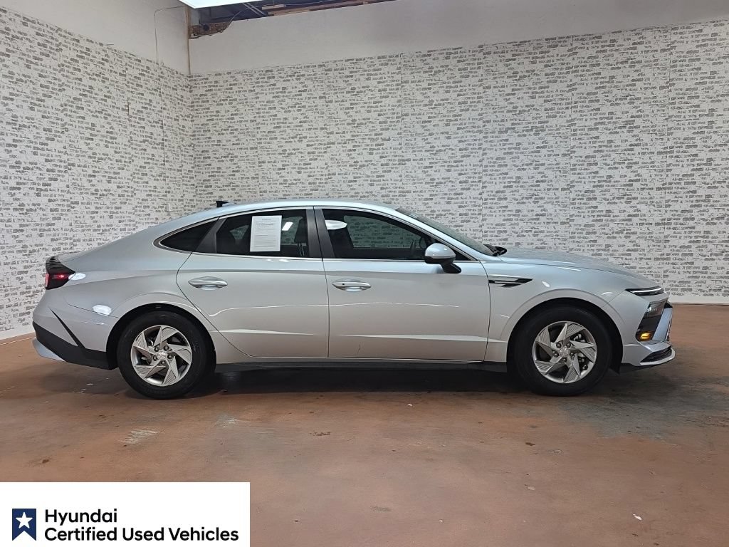 Used 2025 Hyundai Sonata SE FWD image 7