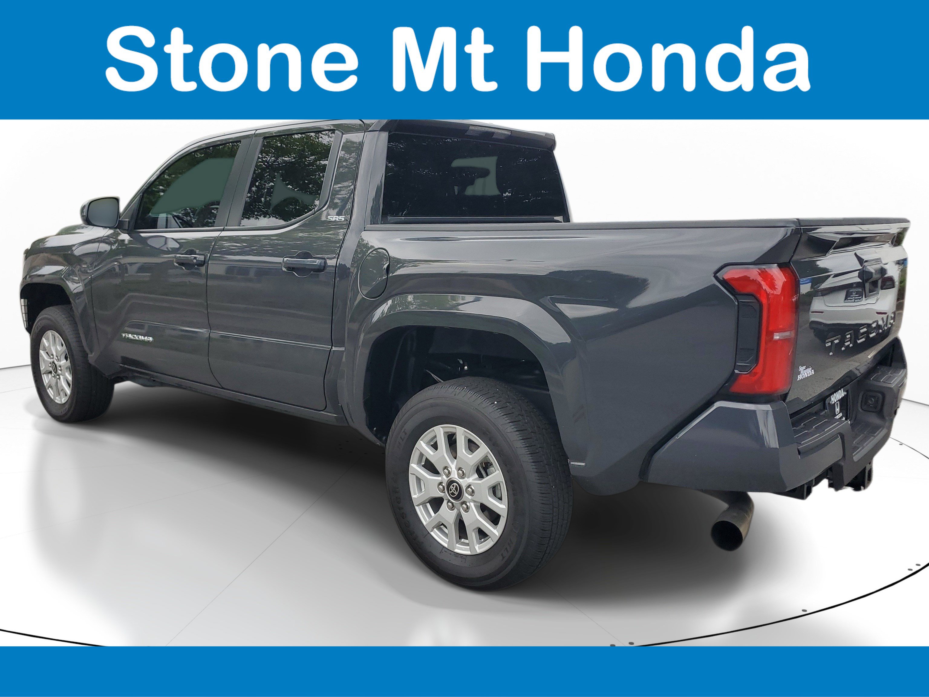 Used 2025 Toyota Tacoma SR5 RWD image 4