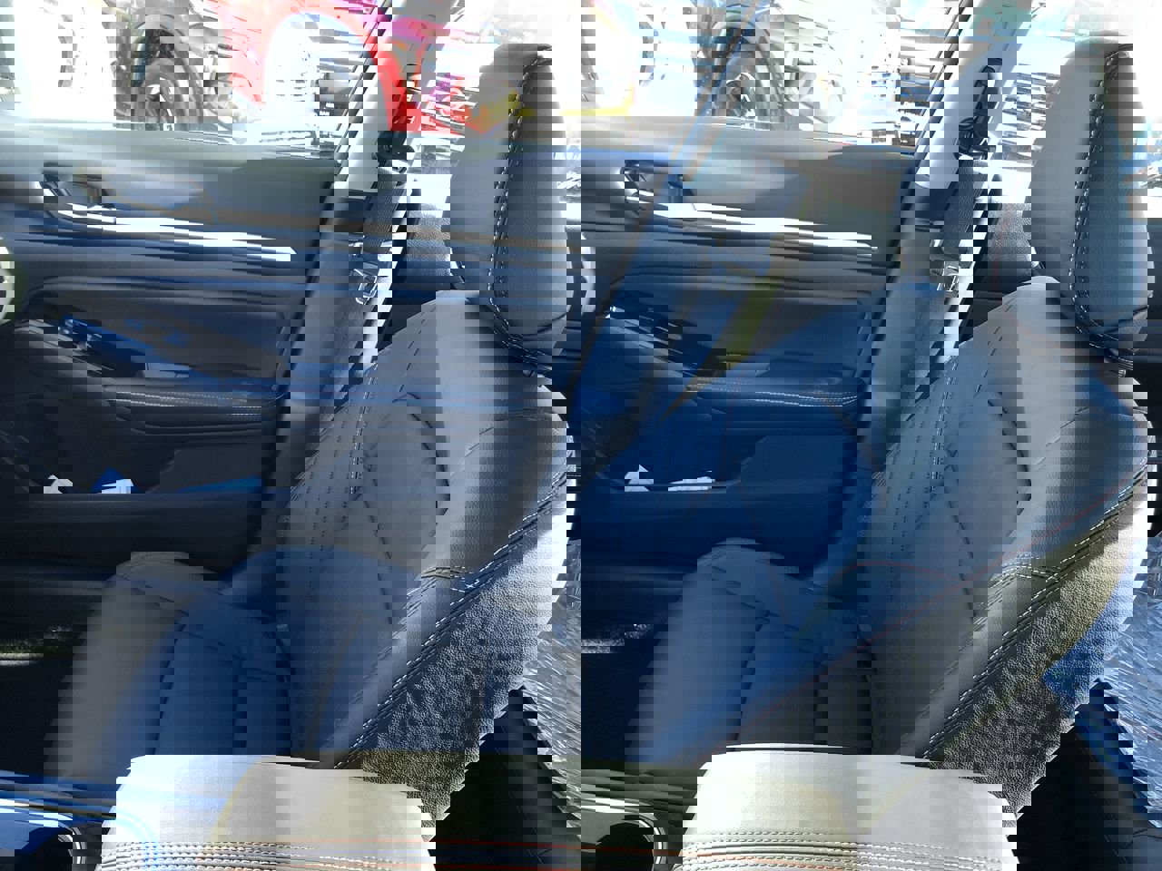 New 2025 Nissan Altima 2.5 SR w/ SR Premium Package image 31