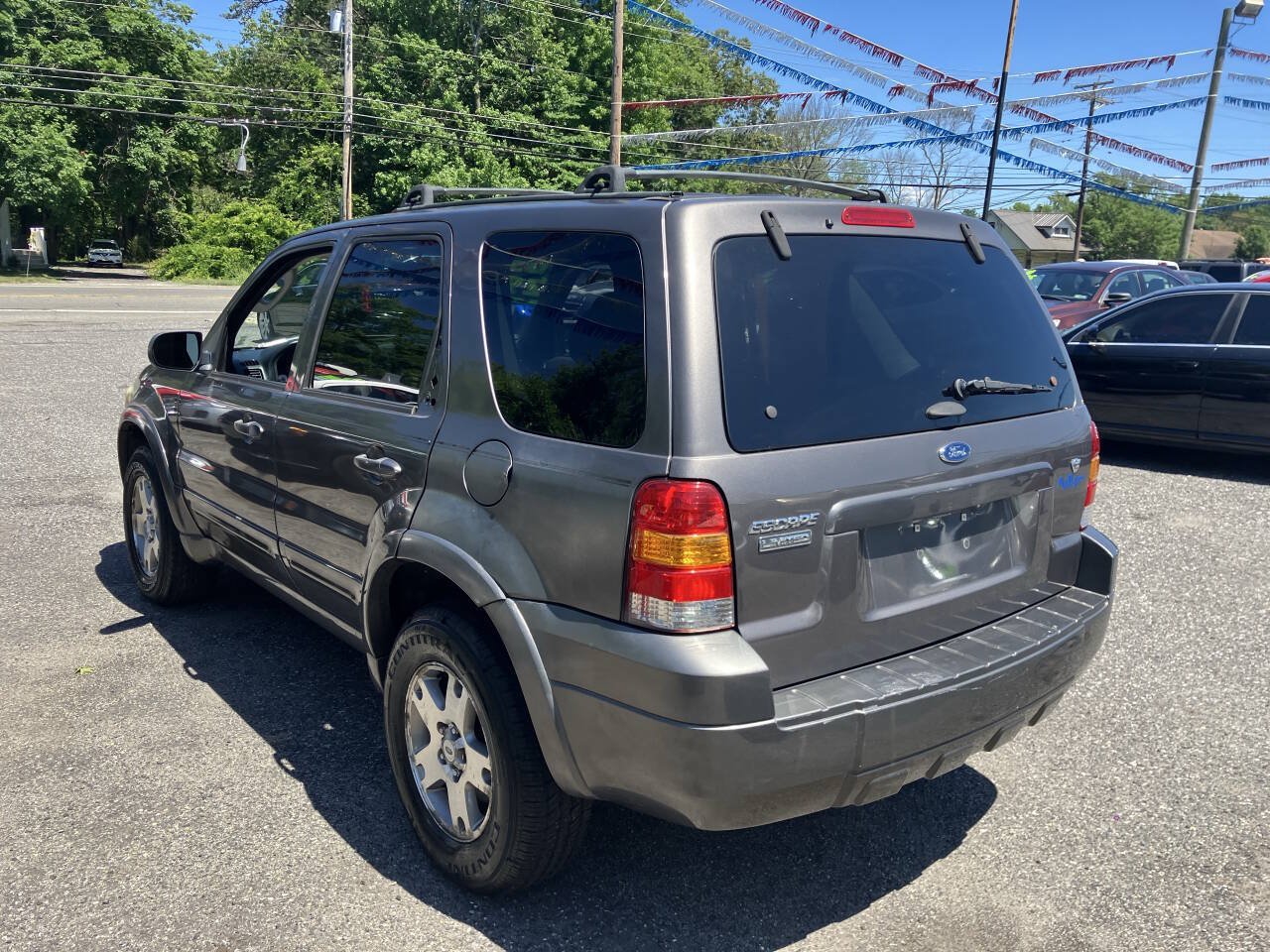 Used 2005 Ford Escape Limited AWD/4WD image 9