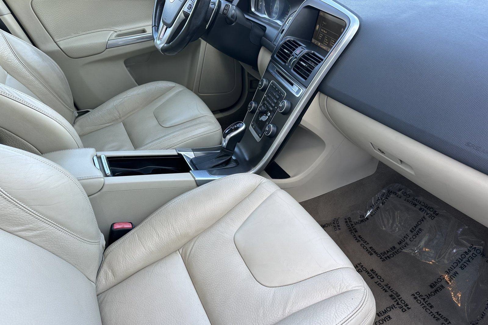 Used 2014 Volvo XC60 T6 AWD/4WD image 18