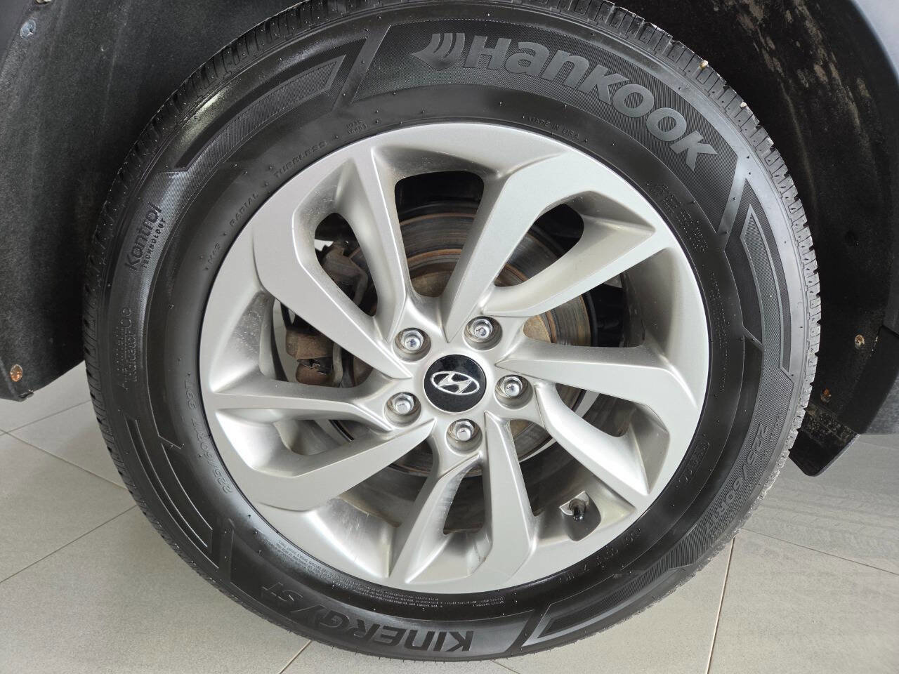 Used 2016 Hyundai Tucson SE w/ Option Group 02 AWD/4WD image 10