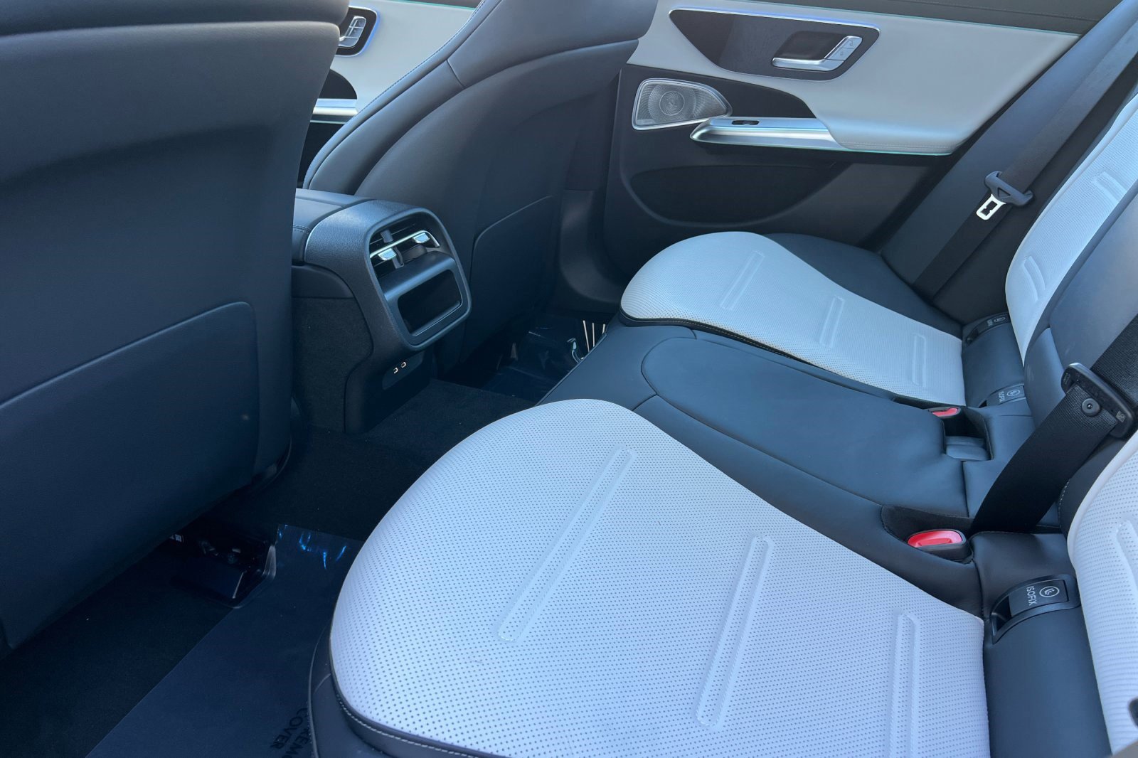 New 2026 Mercedes-Benz E 53 AMG e 4MATIC Sedan image 22