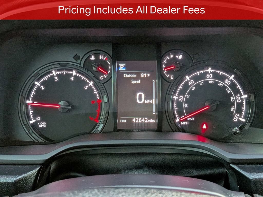 Certified 2022 Toyota 4Runner SR5 Premium w/ Moonroof Package AWD/4WD image 30