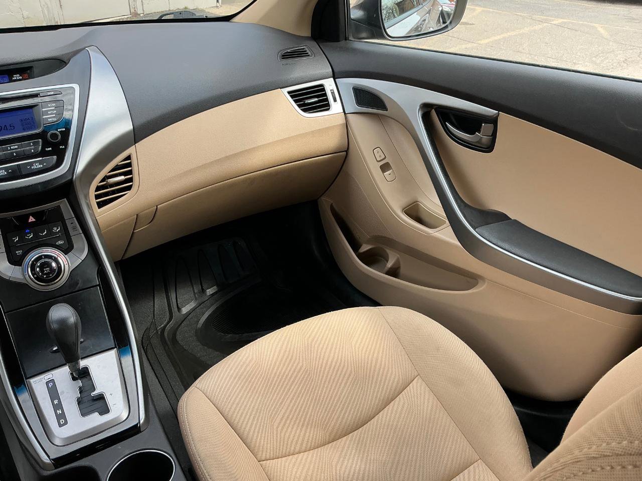 Used 2013 Hyundai Elantra GLS FWD image 17