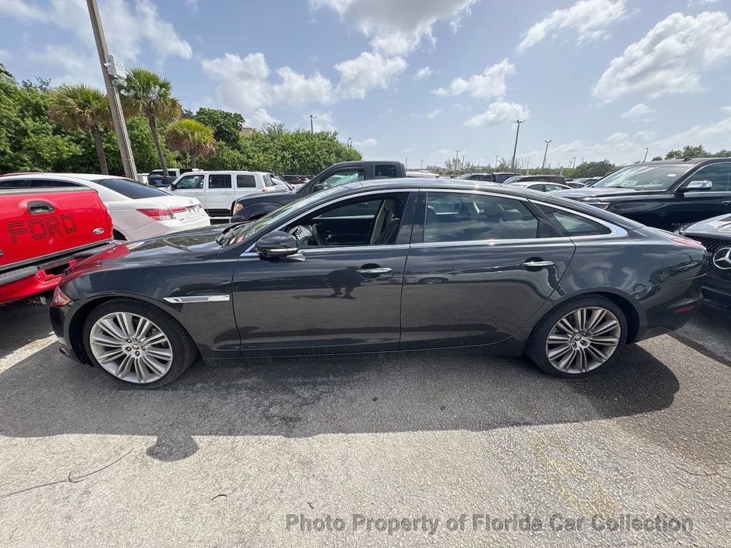 Used 2011 Jaguar XJ L RWD image 5