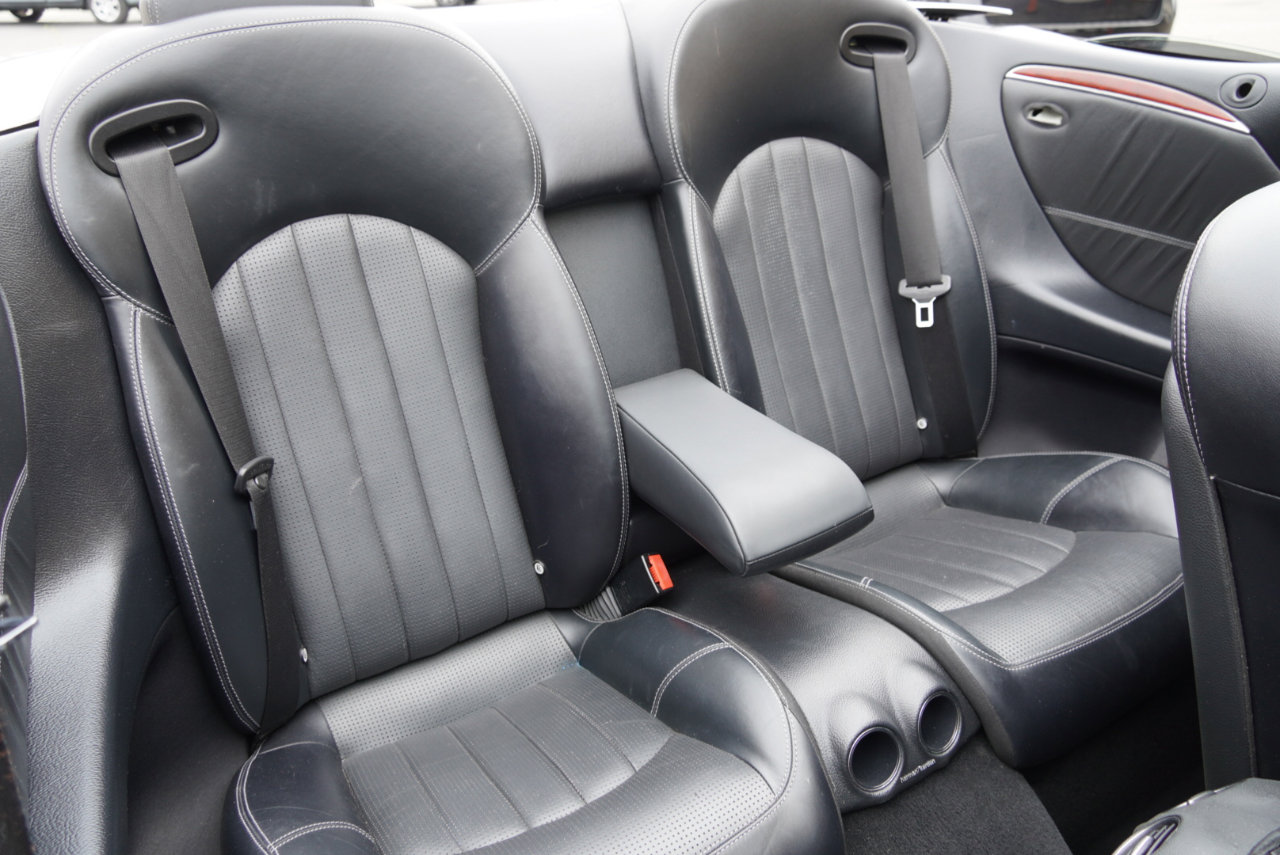 Used 2006 Mercedes-Benz CLK 55 AMG Cabriolet image 11