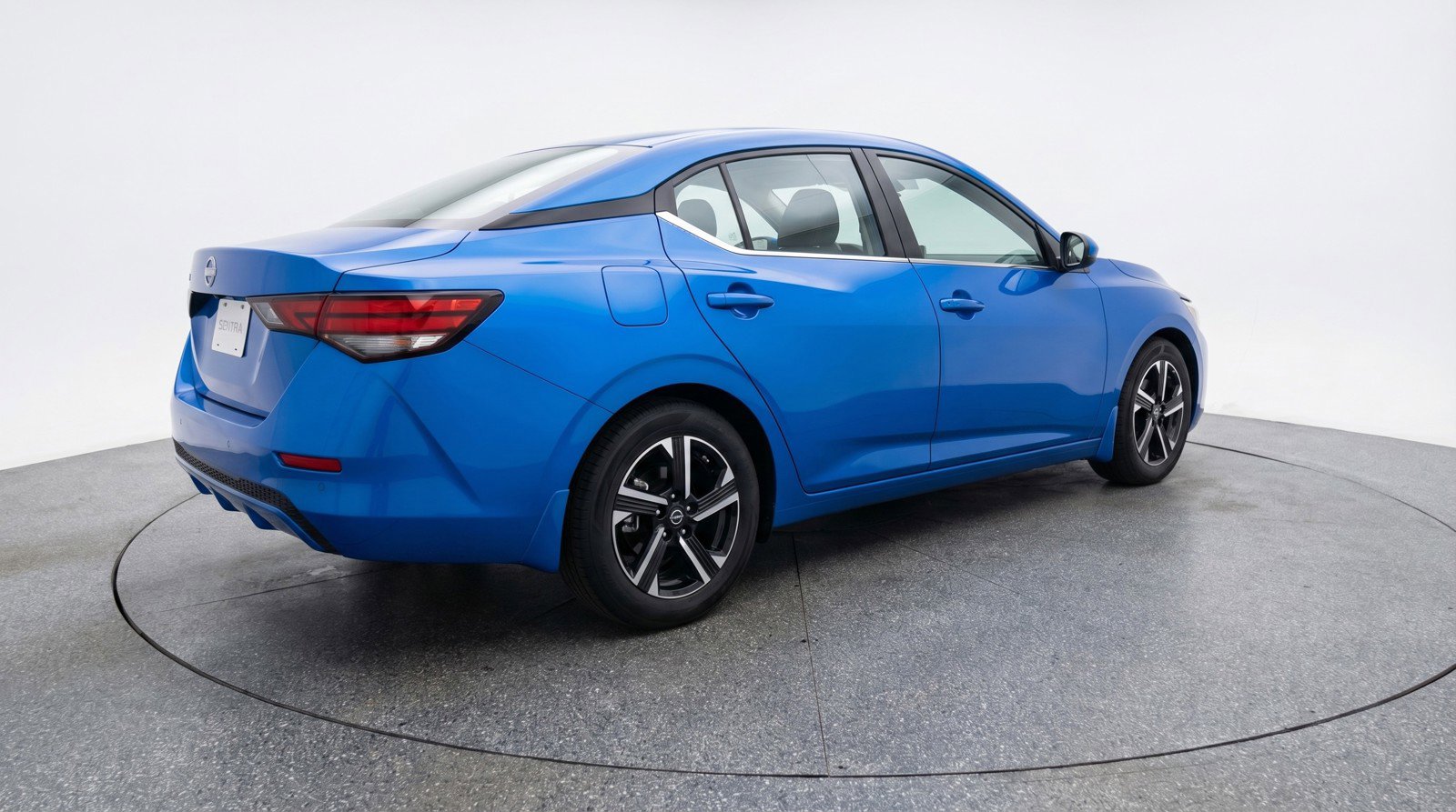 Used 2025 Nissan Sentra SV image 9