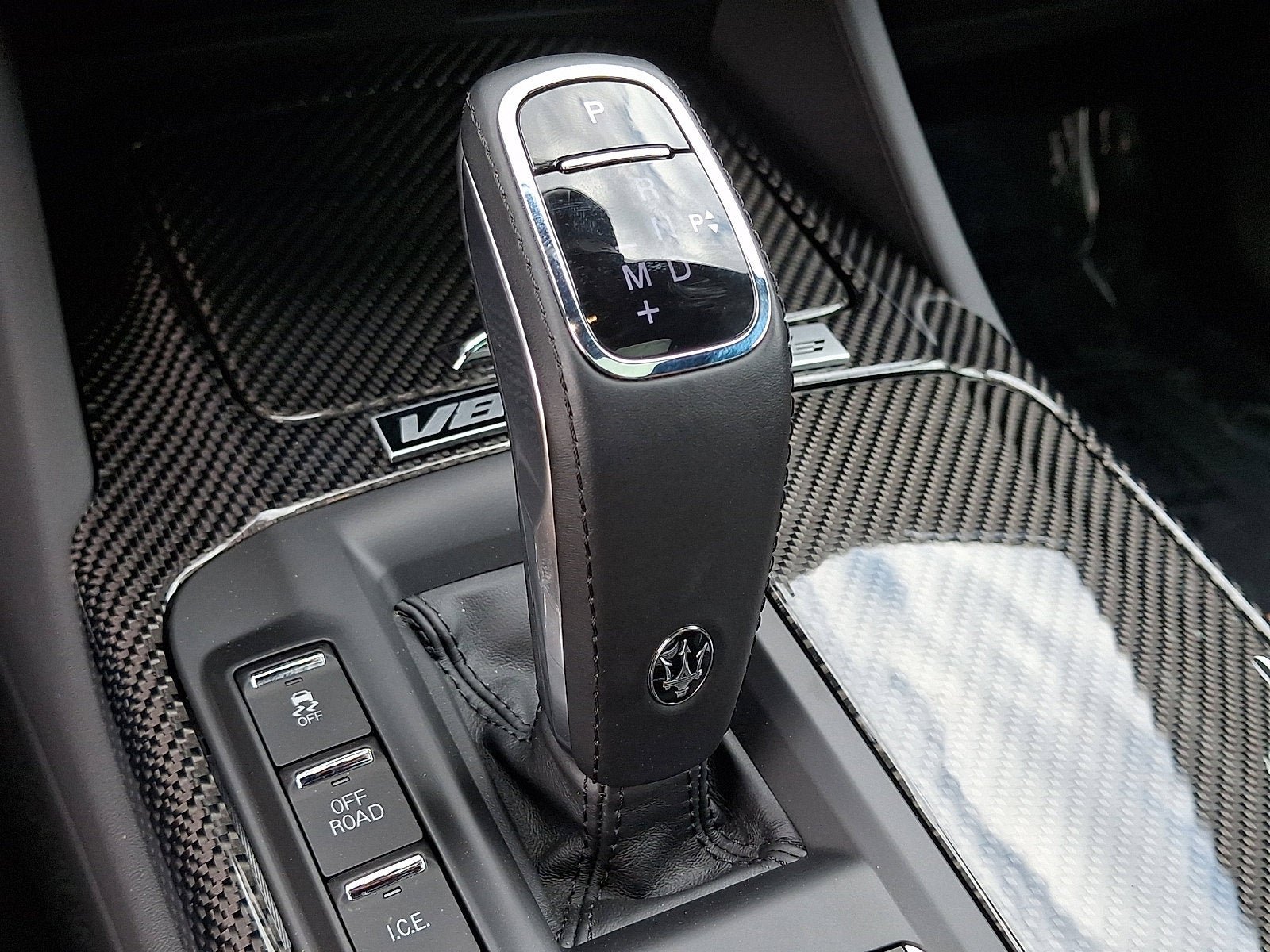 Used 2024 Maserati Levante Trofeo AWD/4WD image 16