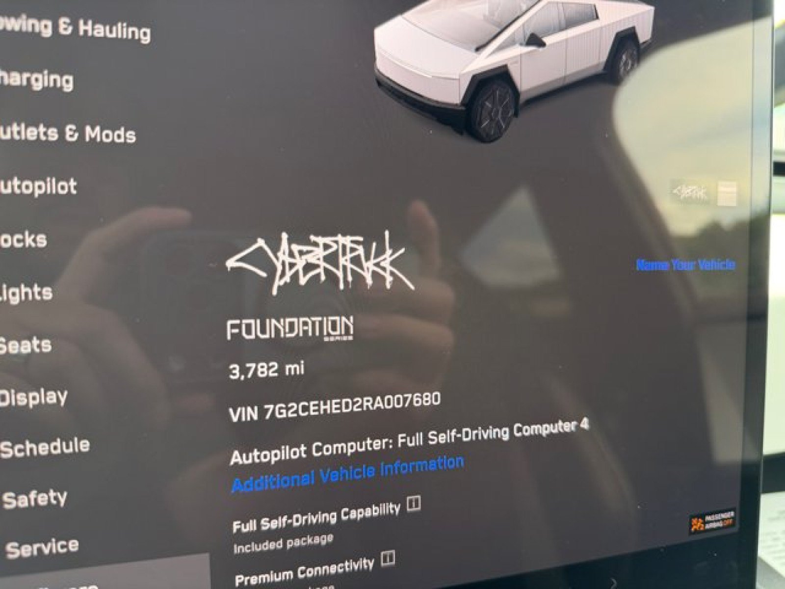Used 2024 Tesla Cybertruck AWD Crew Cab image 22
